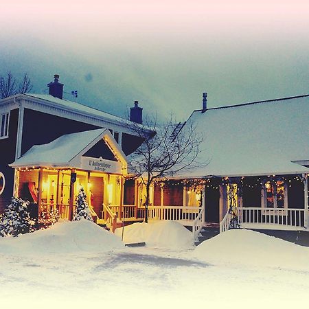 Hotel L'Authentique Auberge De Charlevoix Les Éboulements Exteriér fotografie